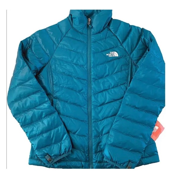 North Face Puffer Jackets - Picture 6 of 6
